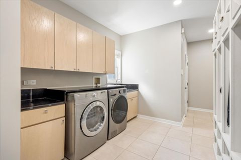 Tiny photo for 125 Circle Ridge Drive, Burr Ridge, IL 60527 (MLS # 12652076)