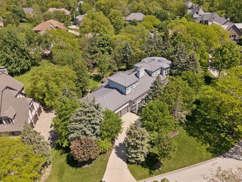 Tiny photo for 125 Circle Ridge Drive, Burr Ridge, IL 60527 (MLS # 12652076)