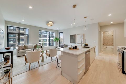 Tiny photo for 1317 N Western Avenue #203, Chicago, IL 60622 (MLS # 12533190)