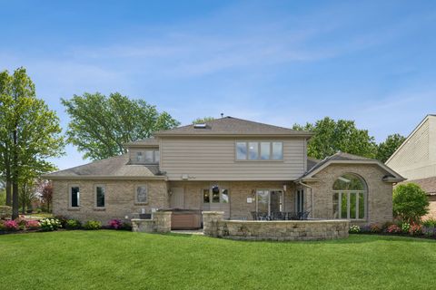 Tiny photo for 11602 Briarwood Lane, Burr Ridge, IL 60527 (MLS # 12608641)