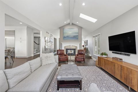 Tiny photo for 11602 Briarwood Lane, Burr Ridge, IL 60527 (MLS # 12608641)