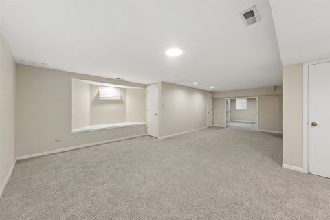 Tiny photo for 11602 Briarwood Lane, Burr Ridge, IL 60527 (MLS # 12608641)