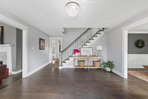 Tiny photo for 11602 Briarwood Lane, Burr Ridge, IL 60527 (MLS # 12608641)