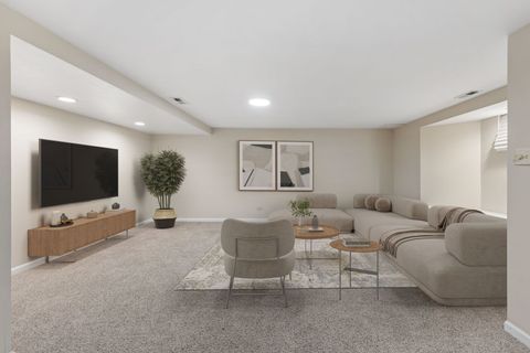 Tiny photo for 11602 Briarwood Lane, Burr Ridge, IL 60527 (MLS # 12608641)