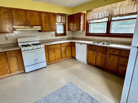 Tiny photo for 1521 1st Street, Peru, IL 61354 (MLS # 12714721)