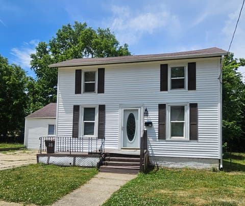 Photo of 218 OAKWOOD Avenue, Rockford, IL 61101 (MLS # 12669583)