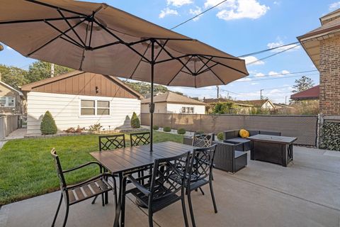 Tiny photo for 1807 East Avenue, Berwyn, IL 60402 (MLS # 12489537)