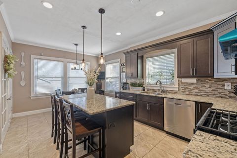 Tiny photo for 1807 East Avenue, Berwyn, IL 60402 (MLS # 12489537)