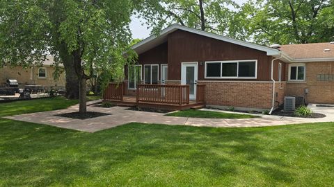 Tiny photo for Oak Lawn, IL 60453 (MLS # 12656713)