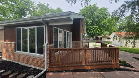 Tiny photo for Oak Lawn, IL 60453 (MLS # 12656713)