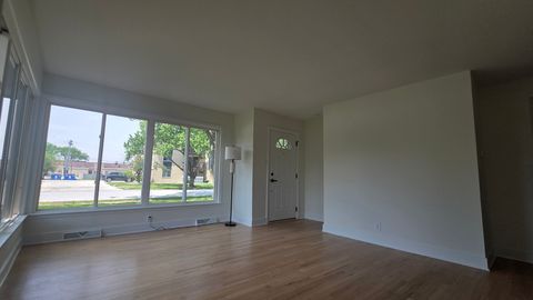 Tiny photo for Oak Lawn, IL 60453 (MLS # 12656713)