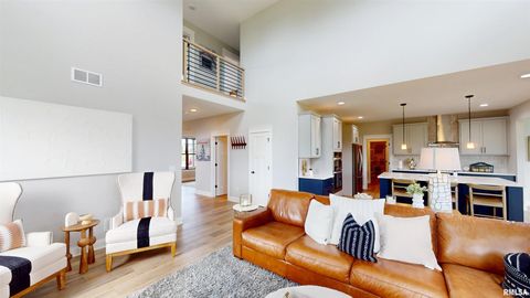 Tiny photo for Lot 14 Faiths Way, Bettendorf, IA 52722 (MLS # QC4269979)