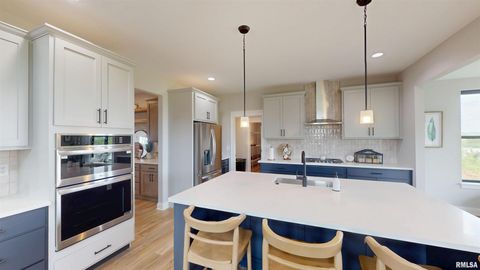 Tiny photo for Lot 14 Faiths Way, Bettendorf, IA 52722 (MLS # QC4269979)