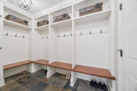 Tiny photo for 122 Arthur Avenue, Clarendon Hills, IL 60514 (MLS # 12669880)