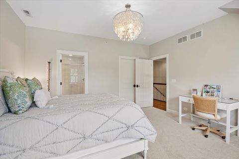 Tiny photo for 122 Arthur Avenue, Clarendon Hills, IL 60514 (MLS # 12669880)