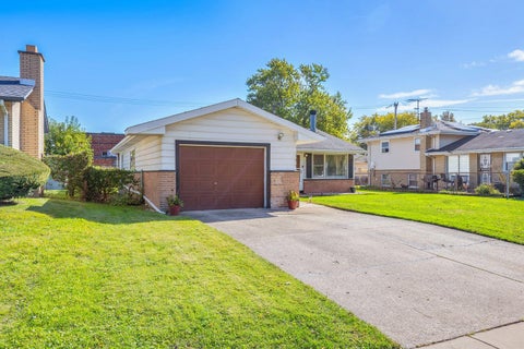 Tiny photo for 15359 Dobson Avenue, South Holland, IL 60473 (MLS # 12783220)