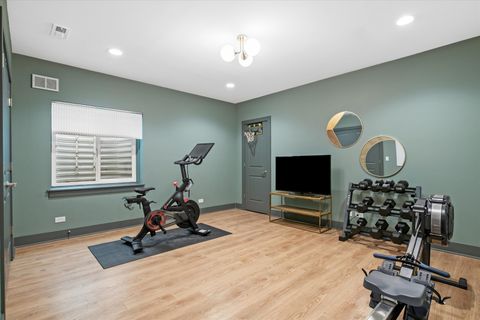 Tiny photo for 383 N Larch Avenue, Elmhurst, IL 60126 (MLS # 12616899)