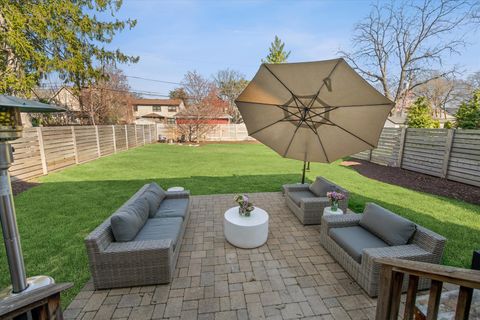 Tiny photo for 383 N Larch Avenue, Elmhurst, IL 60126 (MLS # 12616899)