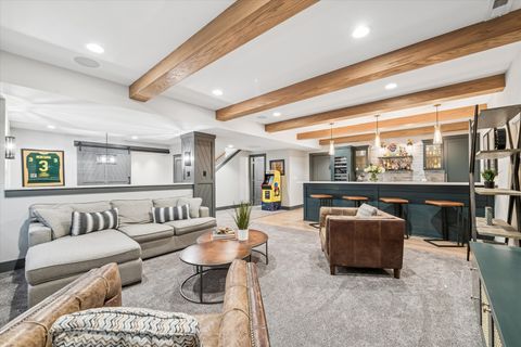 Tiny photo for 383 N Larch Avenue, Elmhurst, IL 60126 (MLS # 12616899)