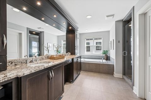 Tiny photo for 383 N Larch Avenue, Elmhurst, IL 60126 (MLS # 12616899)