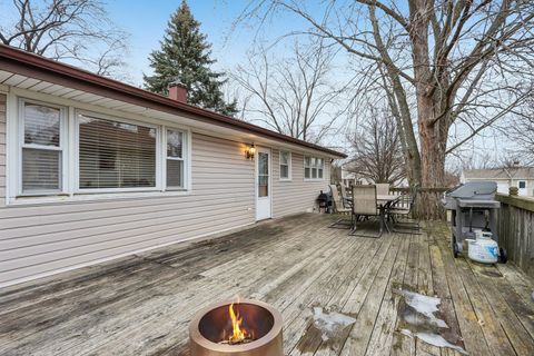 Tiny photo for 641 Winthrop Avenue, Glendale Heights, IL 60139 (MLS # 12539482)