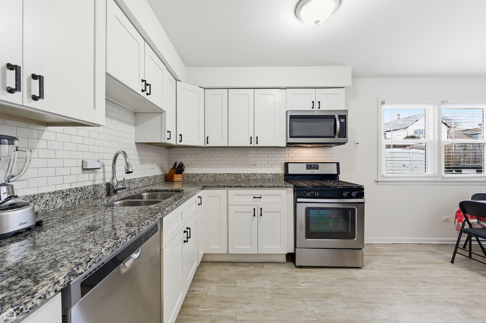 5754 W Lawrence Avenue 1