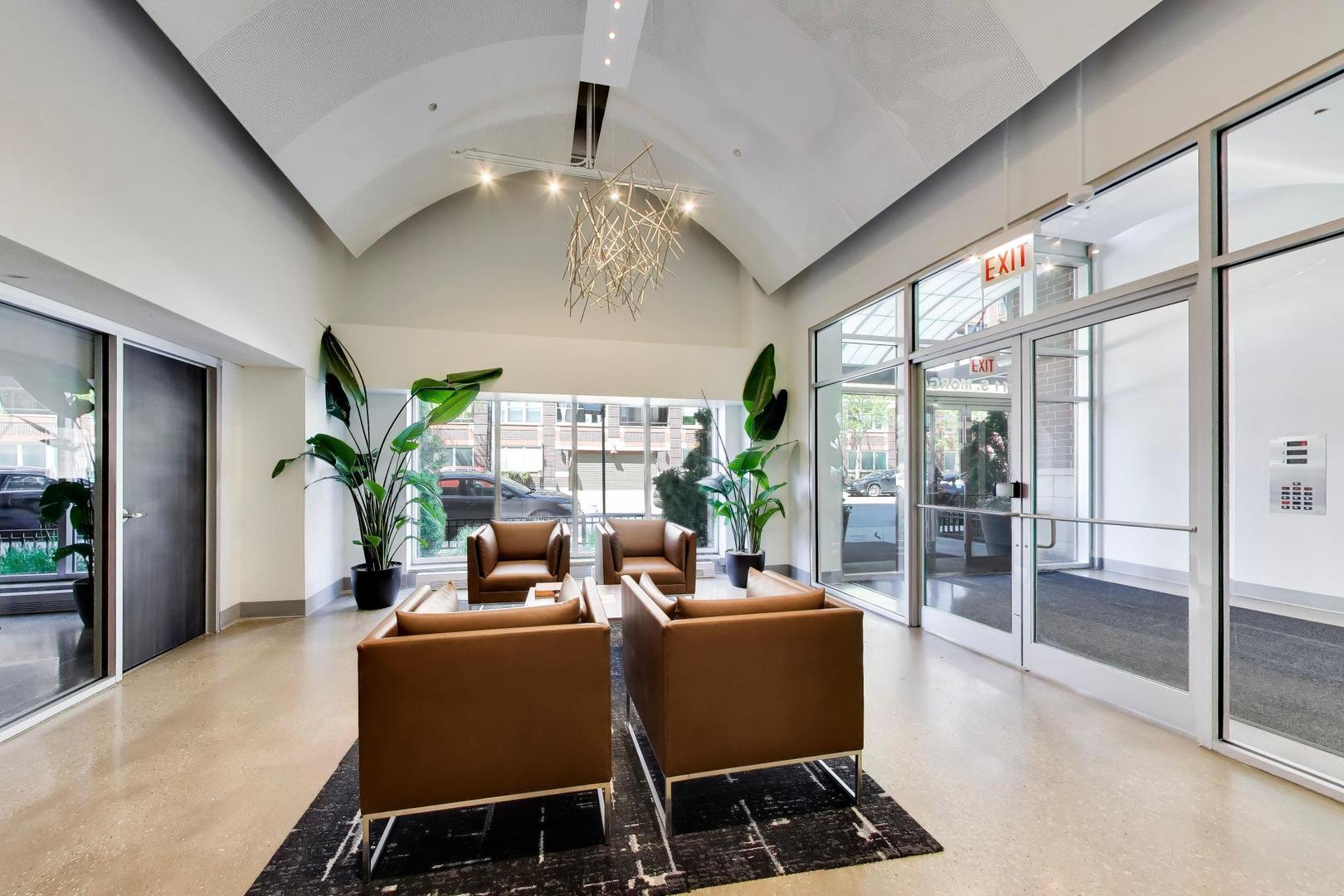 111 S Morgan Street 620