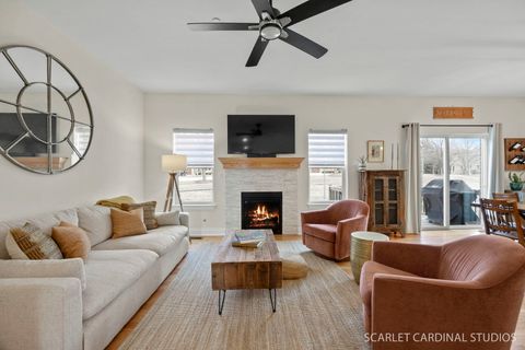 Tiny photo for 627 Bourbon Court, Naperville, IL 60565 (MLS # 12573968)