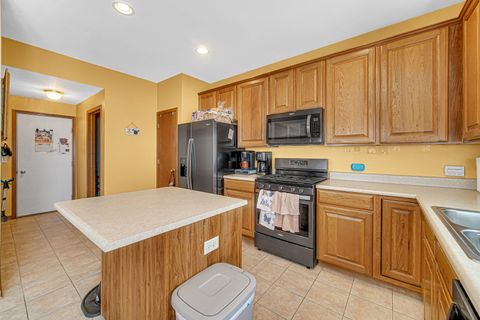 Tiny photo for 188 Breckenridge Court, Gilberts, IL 60136 (MLS # 12518462)