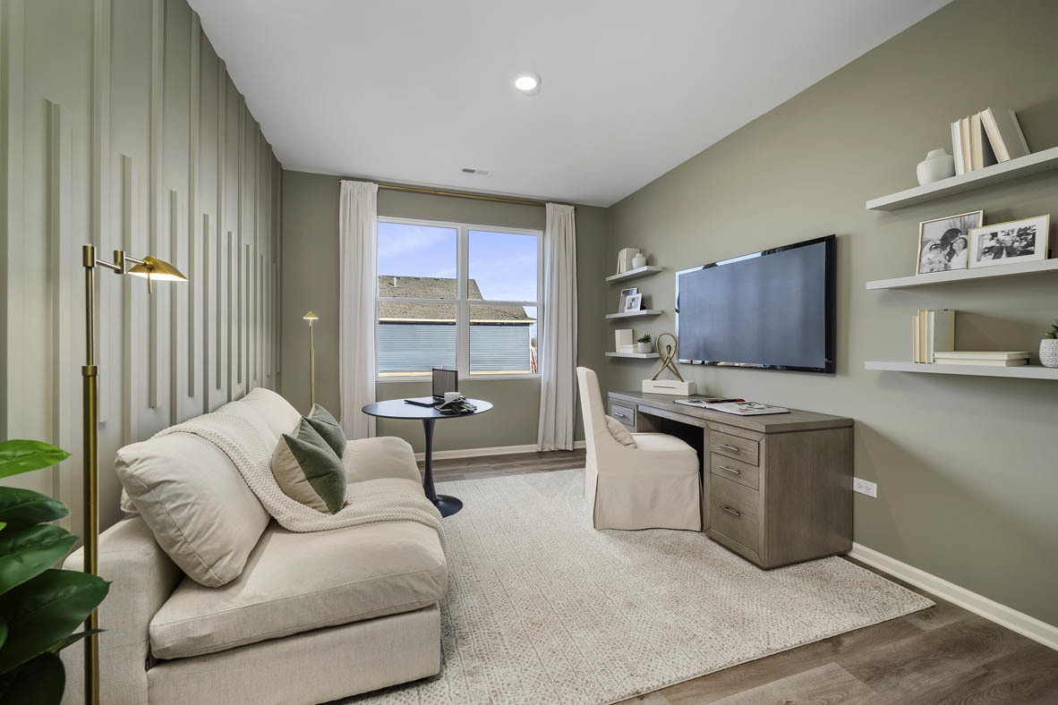 1390 Wild Tulip Circle