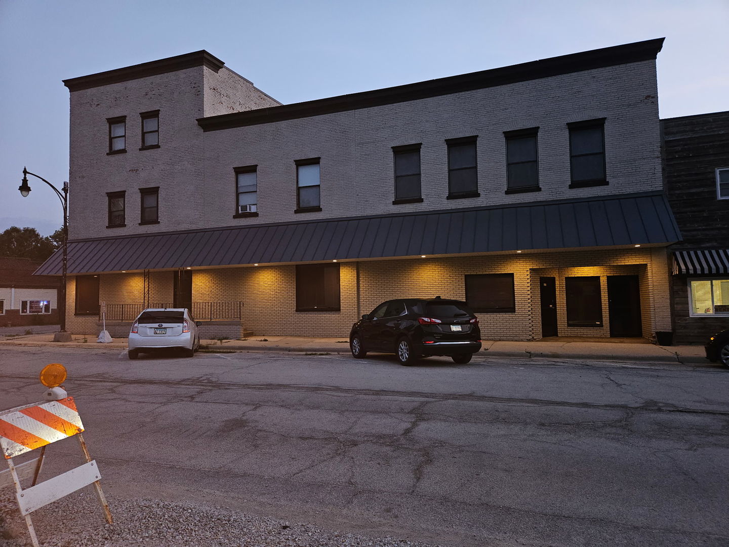 Photo 1 of 13 — 127 W Taylor Street, Grant Park, IL 60940