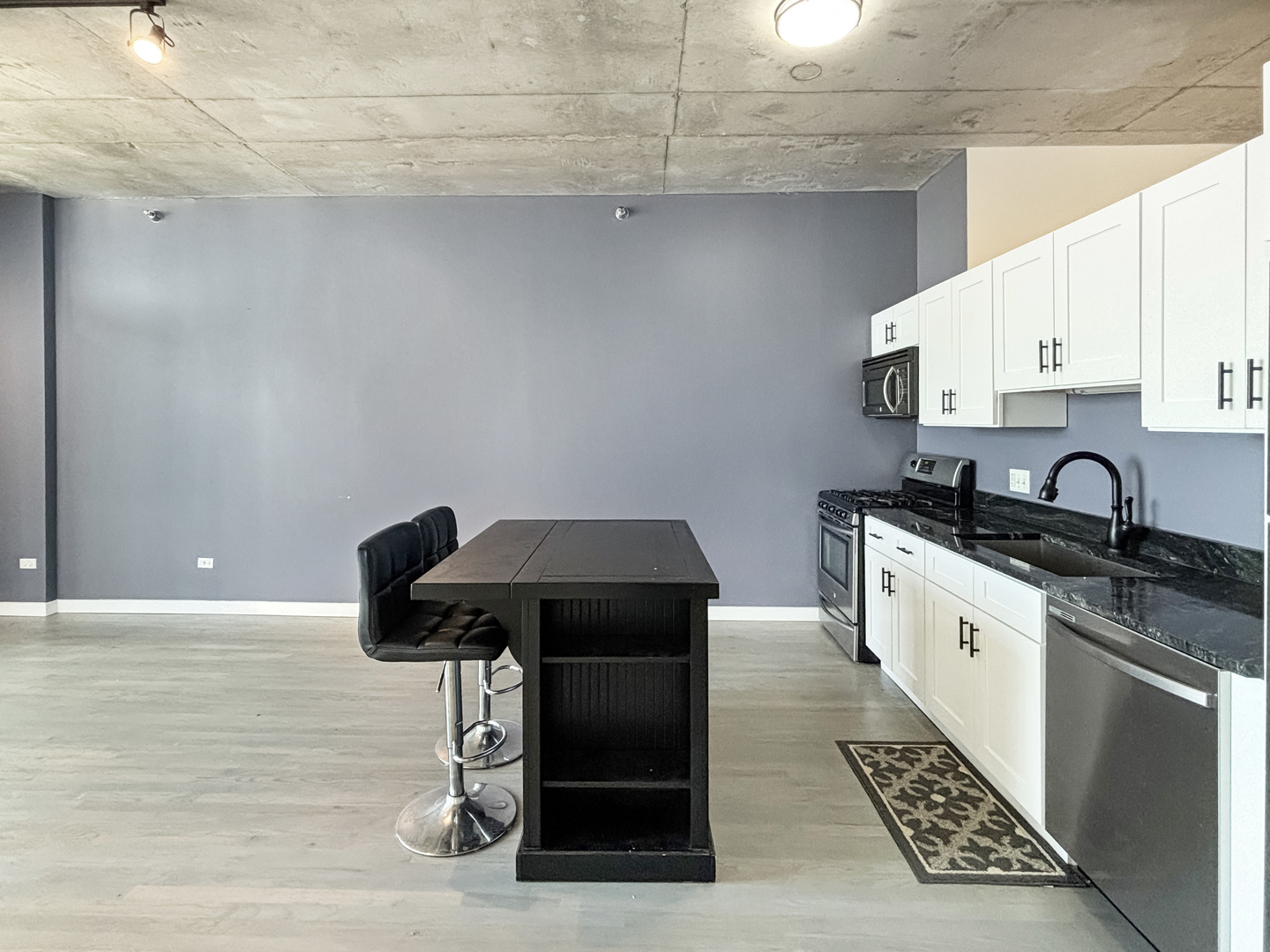 1720 S Michigan Avenue 2603