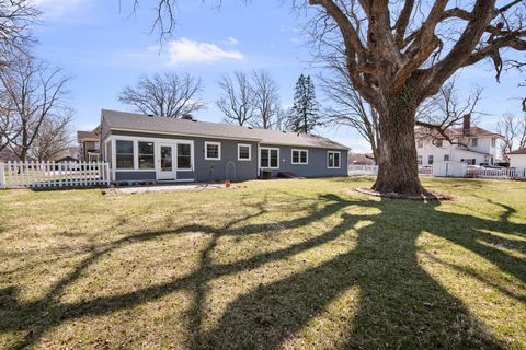 Tiny photo for 315 S Franklin Street, Toulon, IL 61483 (MLS # 12598585)