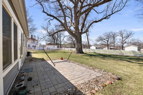 Tiny photo for 315 S Franklin Street, Toulon, IL 61483 (MLS # 12598585)