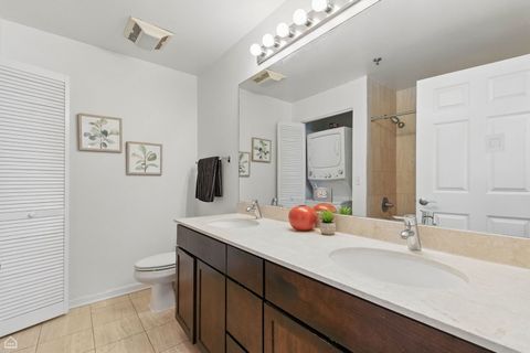 Tiny photo for 1134 W Granville Avenue #820, Chicago, IL 60660 (MLS # 12384424)