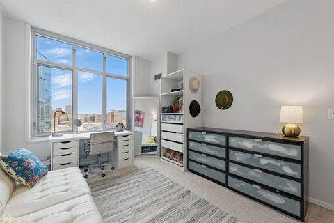 Tiny photo for 1134 W Granville Avenue #820, Chicago, IL 60660 (MLS # 12384424)