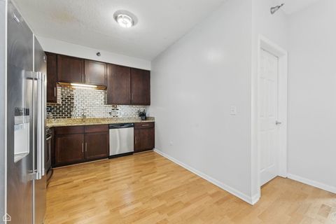 Tiny photo for 1134 W Granville Avenue #820, Chicago, IL 60660 (MLS # 12384424)