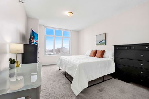 Tiny photo for 1134 W Granville Avenue #820, Chicago, IL 60660 (MLS # 12384424)