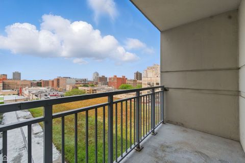 Tiny photo for 1134 W Granville Avenue #820, Chicago, IL 60660 (MLS # 12384424)
