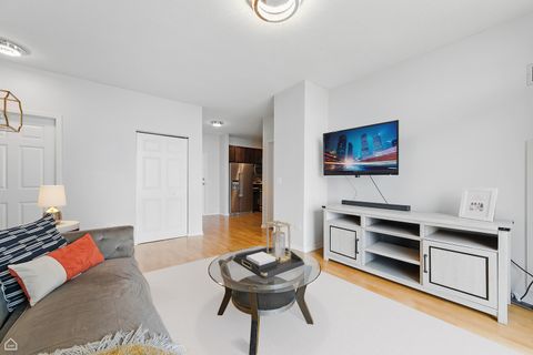 Tiny photo for 1134 W Granville Avenue #820, Chicago, IL 60660 (MLS # 12384424)
