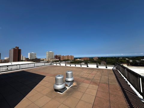 Tiny photo for 4848 N SHERIDAN Road #710, Chicago, IL 60640 (MLS # 12460268)
