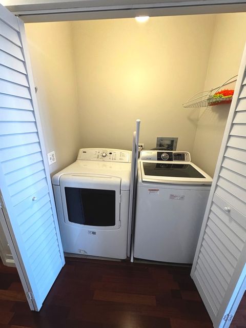 Tiny photo for 4848 N SHERIDAN Road #710, Chicago, IL 60640 (MLS # 12460268)