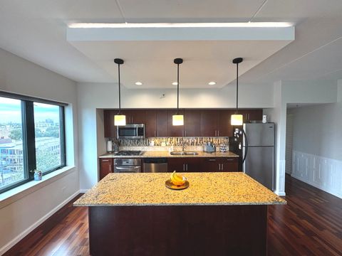 Tiny photo for 4848 N SHERIDAN Road #710, Chicago, IL 60640 (MLS # 12460268)