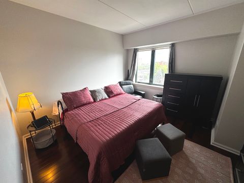 Tiny photo for 4848 N SHERIDAN Road #710, Chicago, IL 60640 (MLS # 12460268)