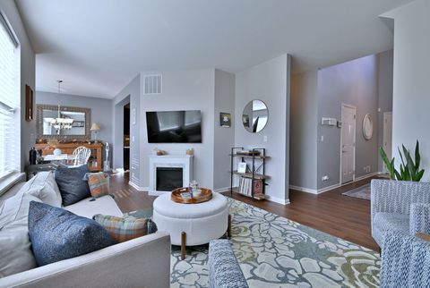 Tiny photo for 1374 Newport Circle, Pingree Grove, IL 60140 (MLS # 12506545)