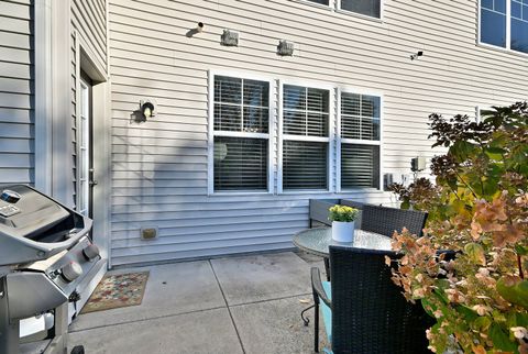 Tiny photo for 1374 Newport Circle, Pingree Grove, IL 60140 (MLS # 12506545)