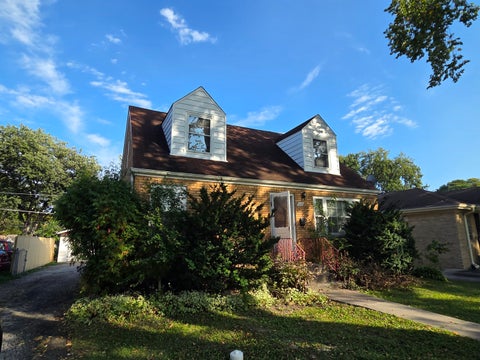 Photo of 319 N Main Street, Mount Prospect, IL 60056 (MLS # 12784906)