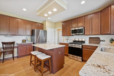 Tiny photo for 610 Woods Creek Lane, Algonquin, IL 60102 (MLS # 12759566)