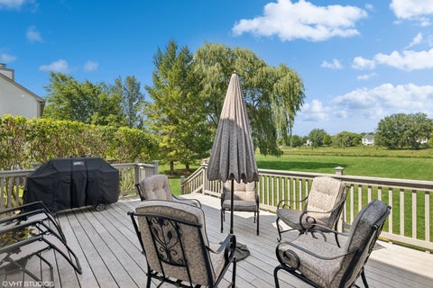 Tiny photo for 610 Woods Creek Lane, Algonquin, IL 60102 (MLS # 12759566)