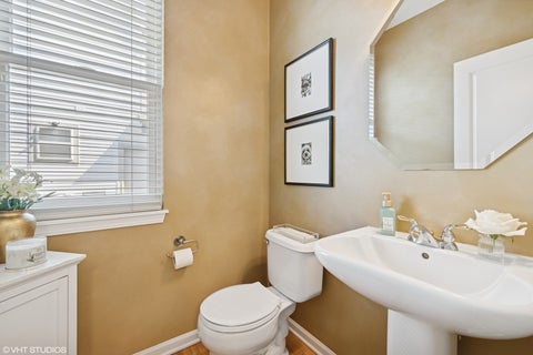 Tiny photo for 610 Woods Creek Lane, Algonquin, IL 60102 (MLS # 12759566)
